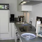 Apartment Fw20 *
