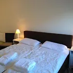 Fw20 Apartment
